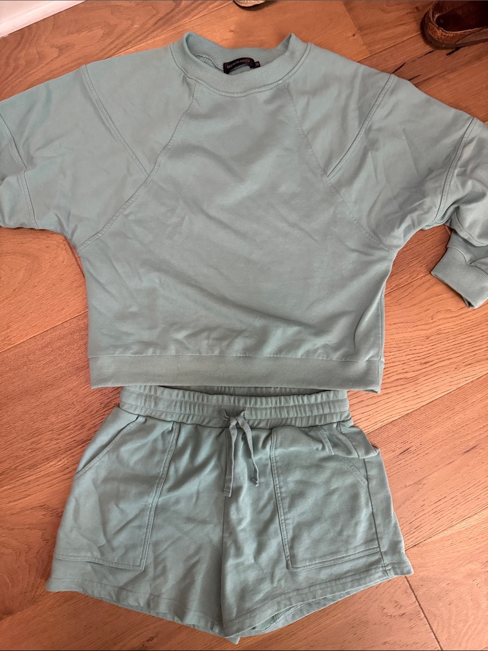 Sweatshirt & Drawstring Shorts Set in Mint Green
